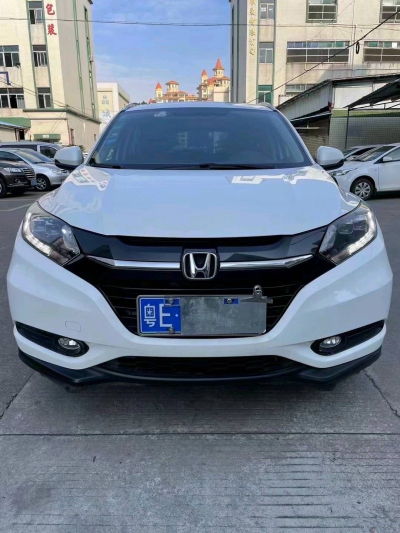 中山18年本田缤智1