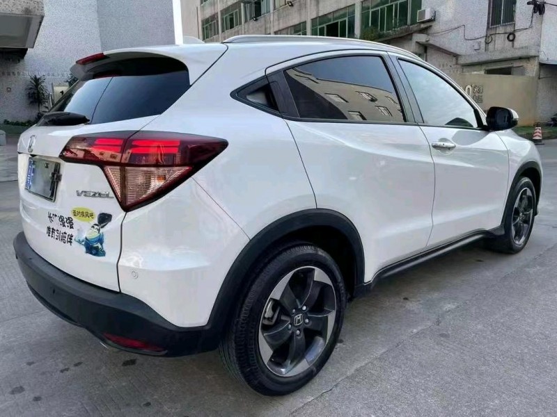 中山18年本田缤智5