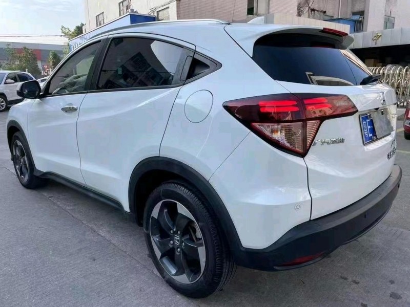 中山18年本田缤智6