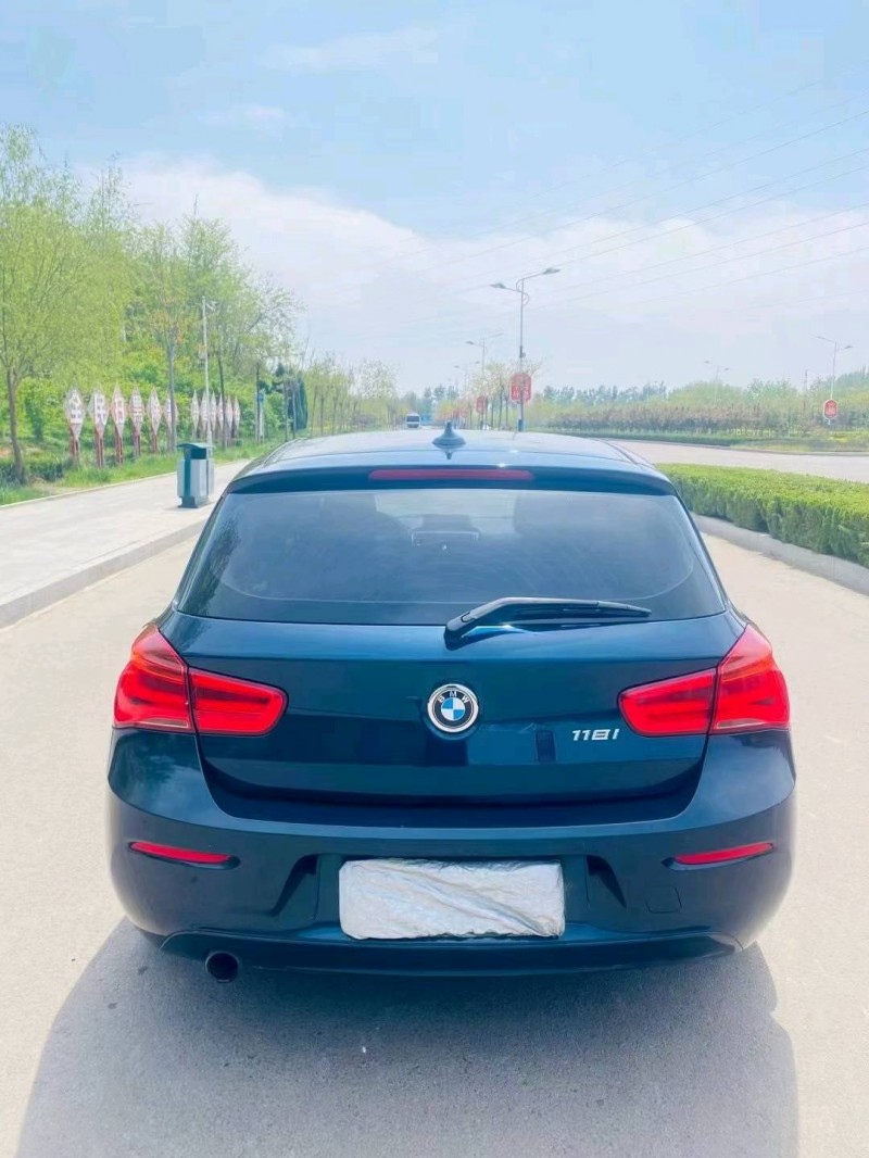 济宁16年宝马1系9