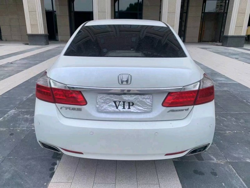 广州16年本田雅阁7