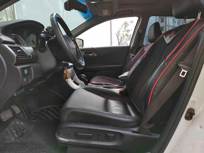 广州16年本田雅阁8