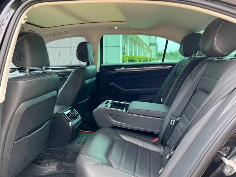 盐城19年大众辉昂5