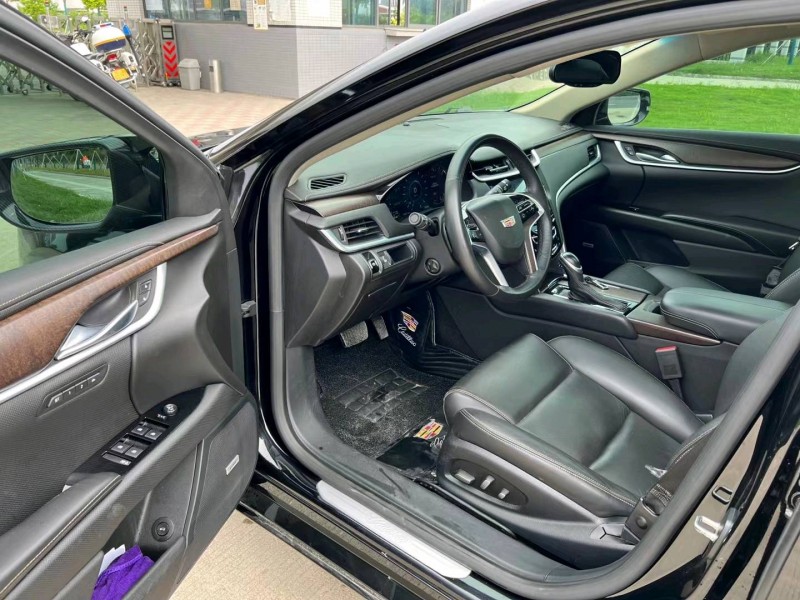 盐城17年凯迪拉克XTS3