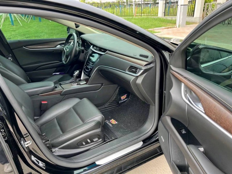 盐城17年凯迪拉克XTS4