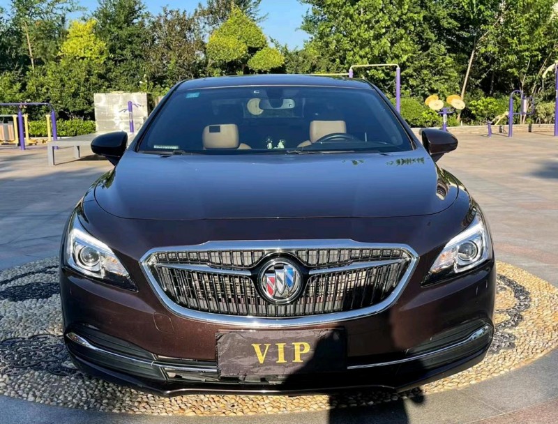 青岛16年别克君越1