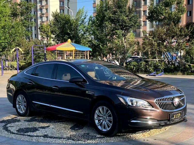 青岛16年别克君越3