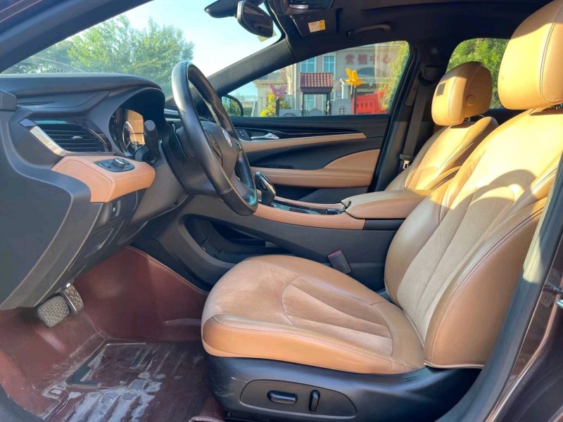 青岛16年别克君越6