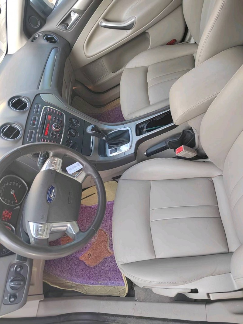 保定14年福特蒙迪欧-致胜5