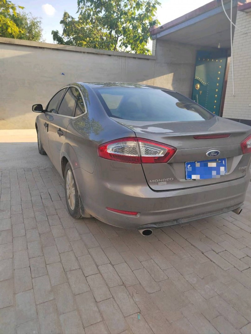 保定14年福特蒙迪欧-致胜7