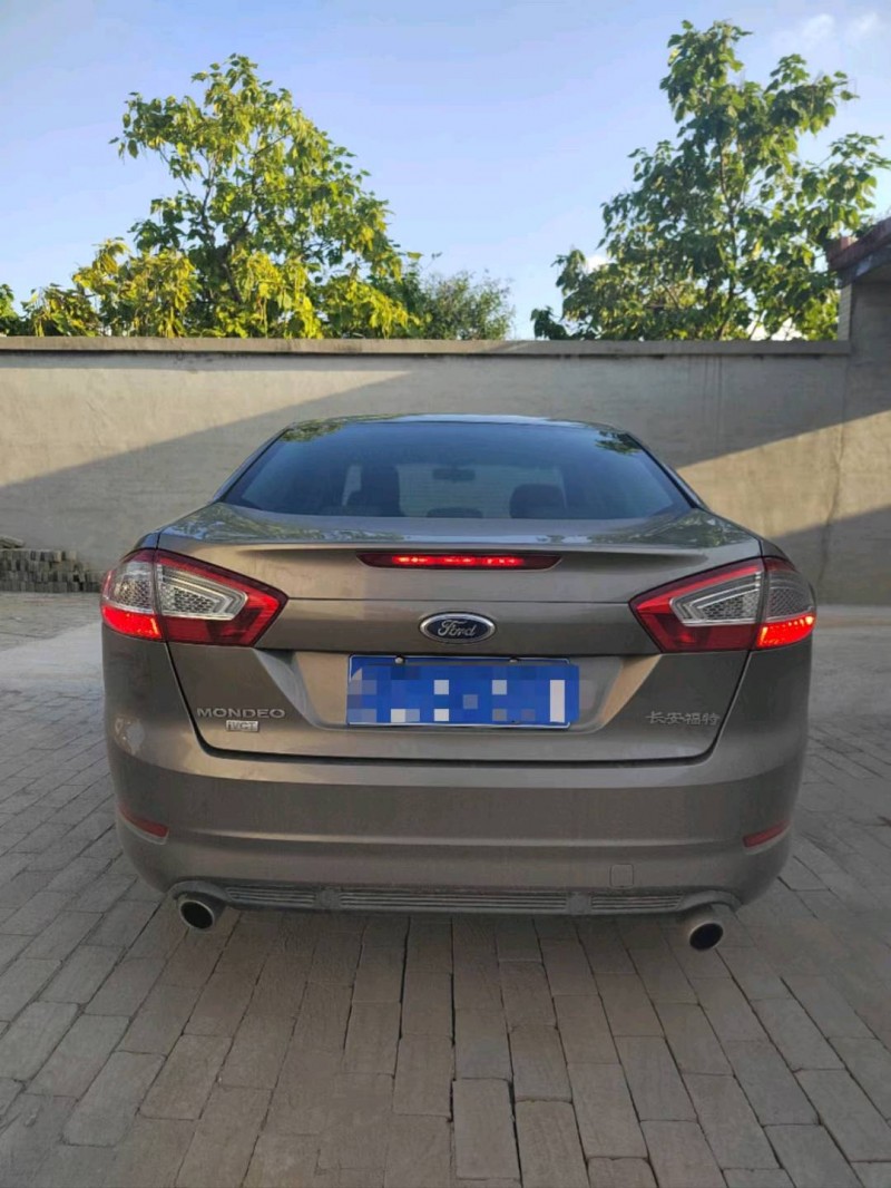 保定14年福特蒙迪欧-致胜9