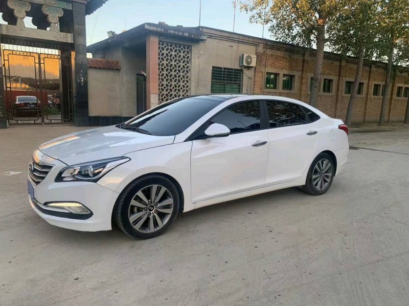 保定17年现代名图3