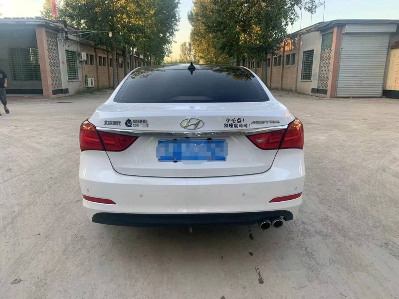 保定17年现代名图9