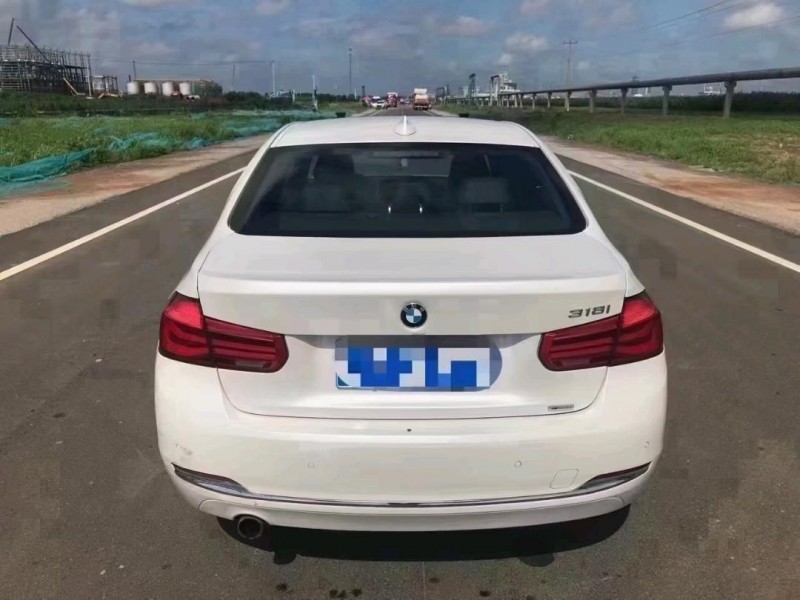 潍坊17年宝马3系9