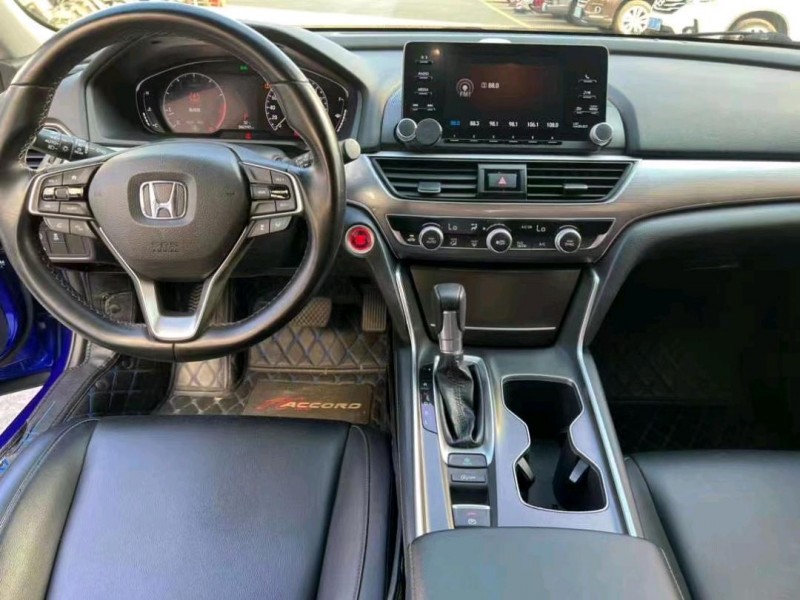 中山18年本田雅阁8