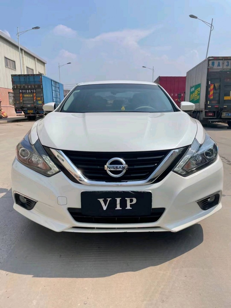 东莞18年日产天籁1