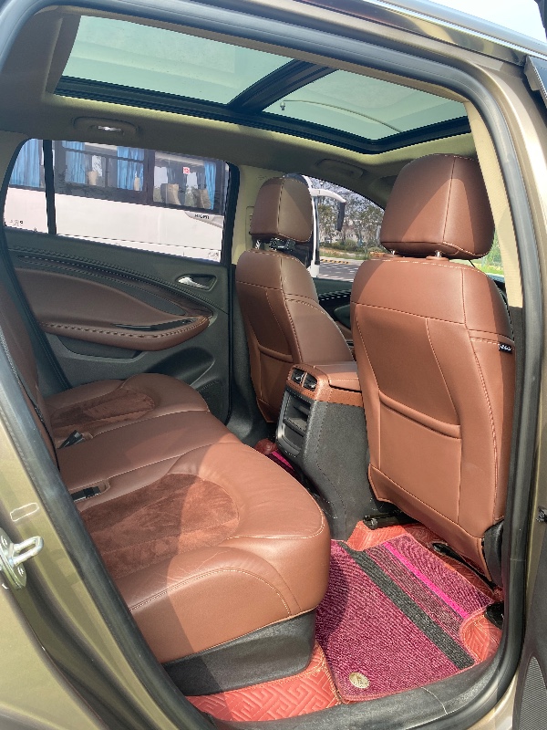 泰州17年别克昂科威3