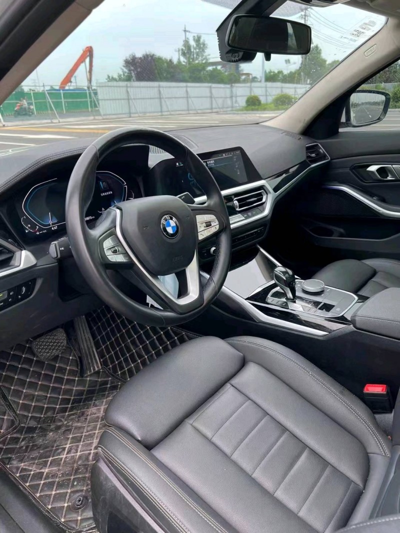 徐州19年宝马3系8