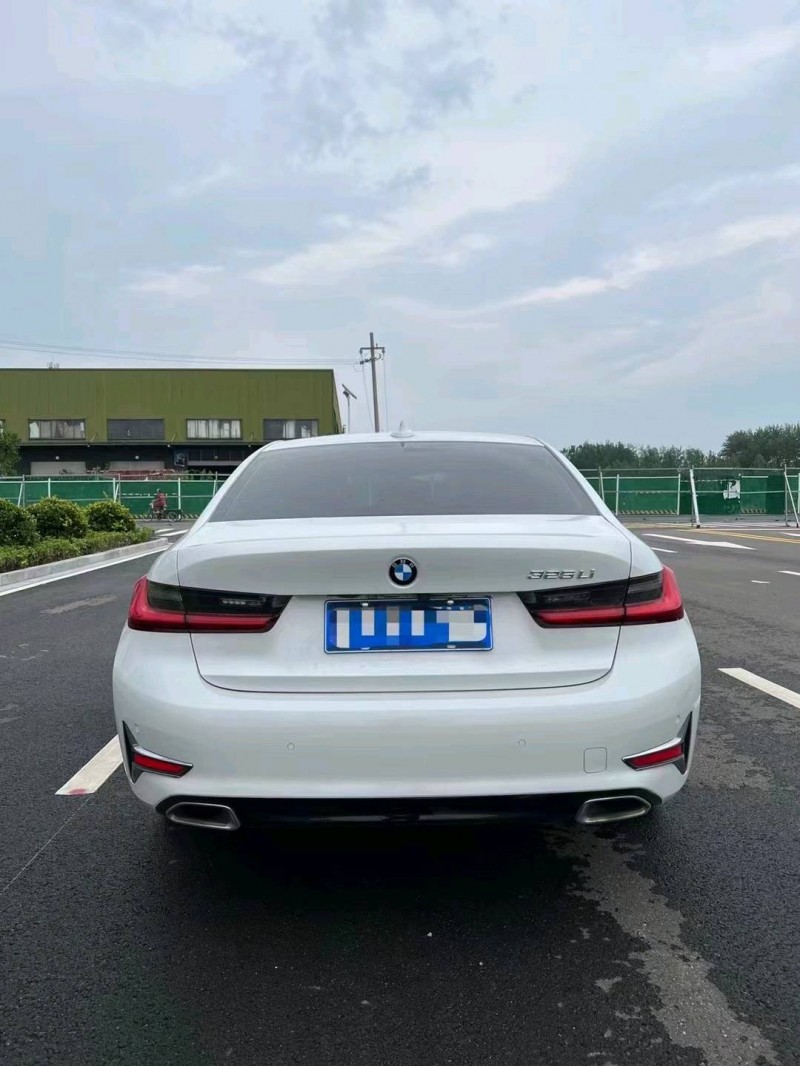 徐州19年宝马3系9