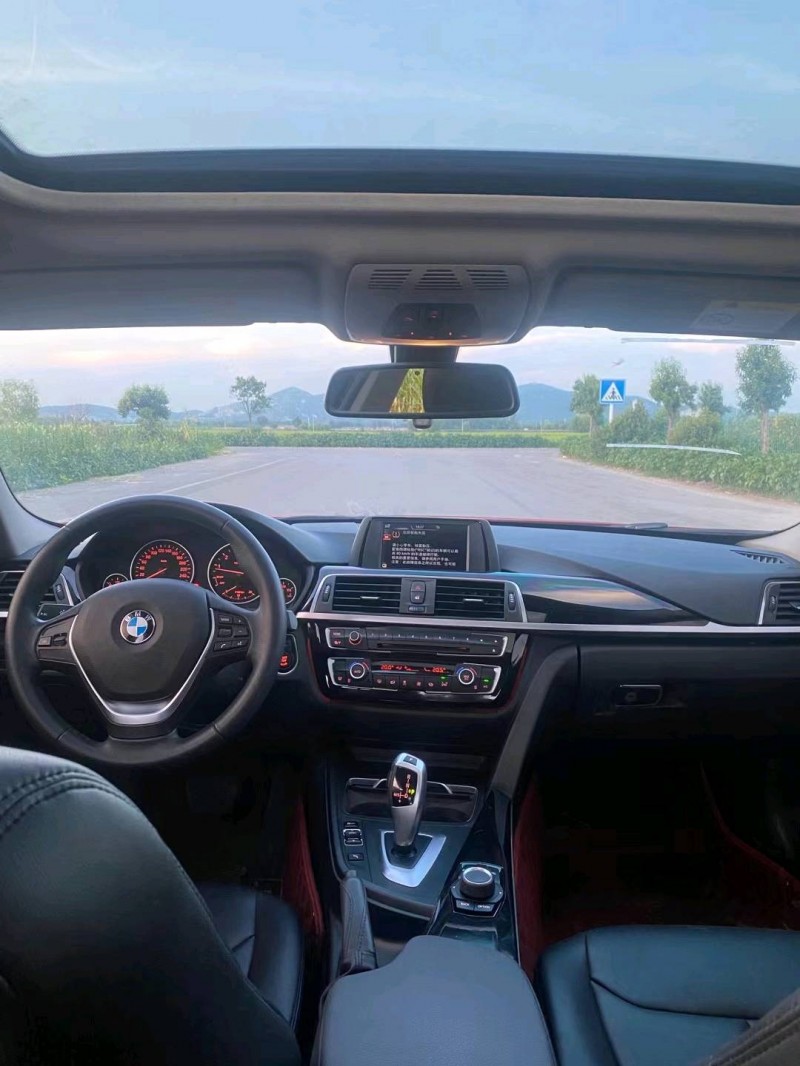 徐州17年宝马3系6