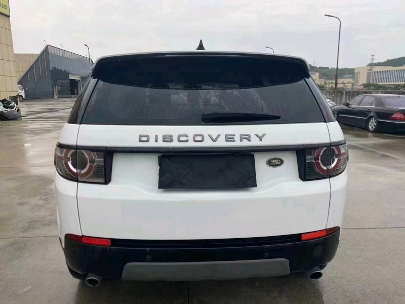 北京18年路虎发现神行3