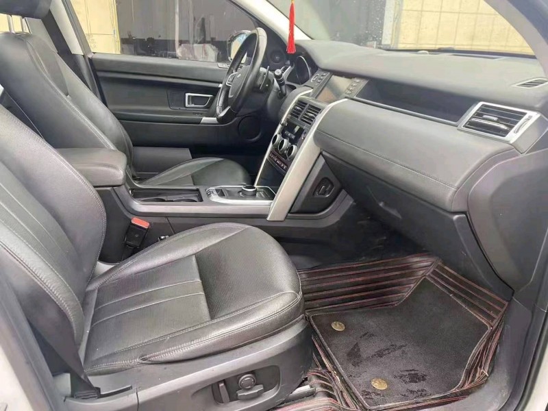 北京18年路虎发现神行6