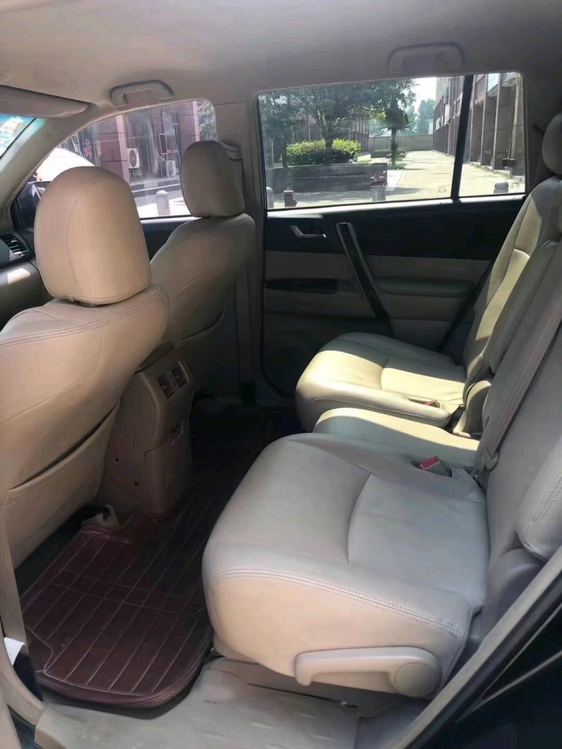 徐州12年丰田汉兰达6