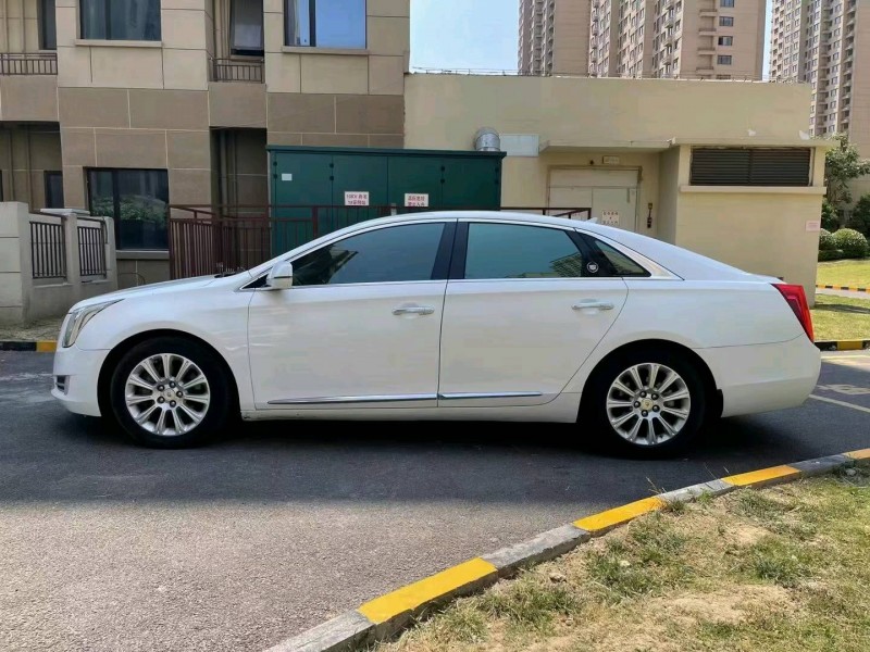 徐州16年凯迪拉克XTS8