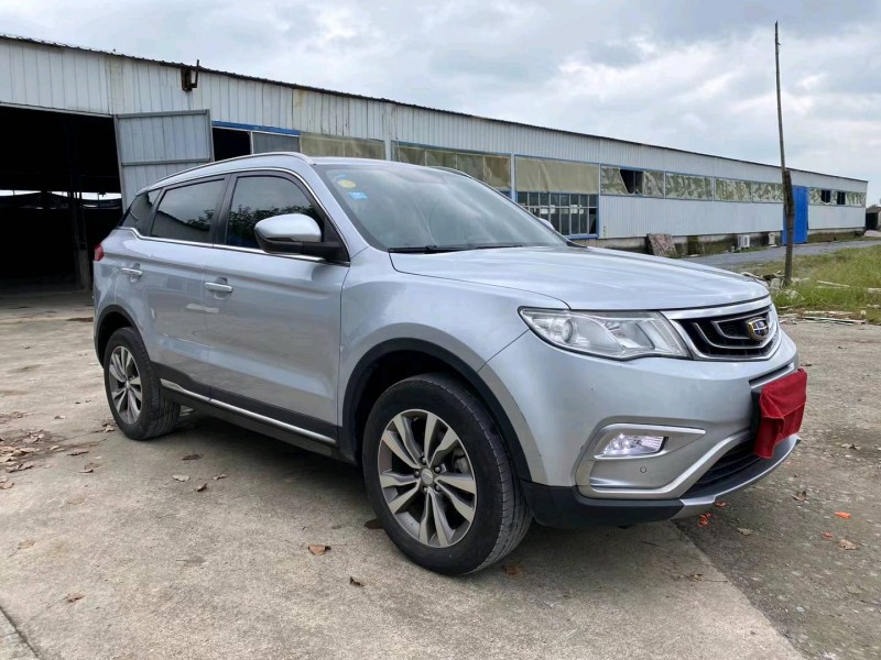 徐州17年吉利博越3