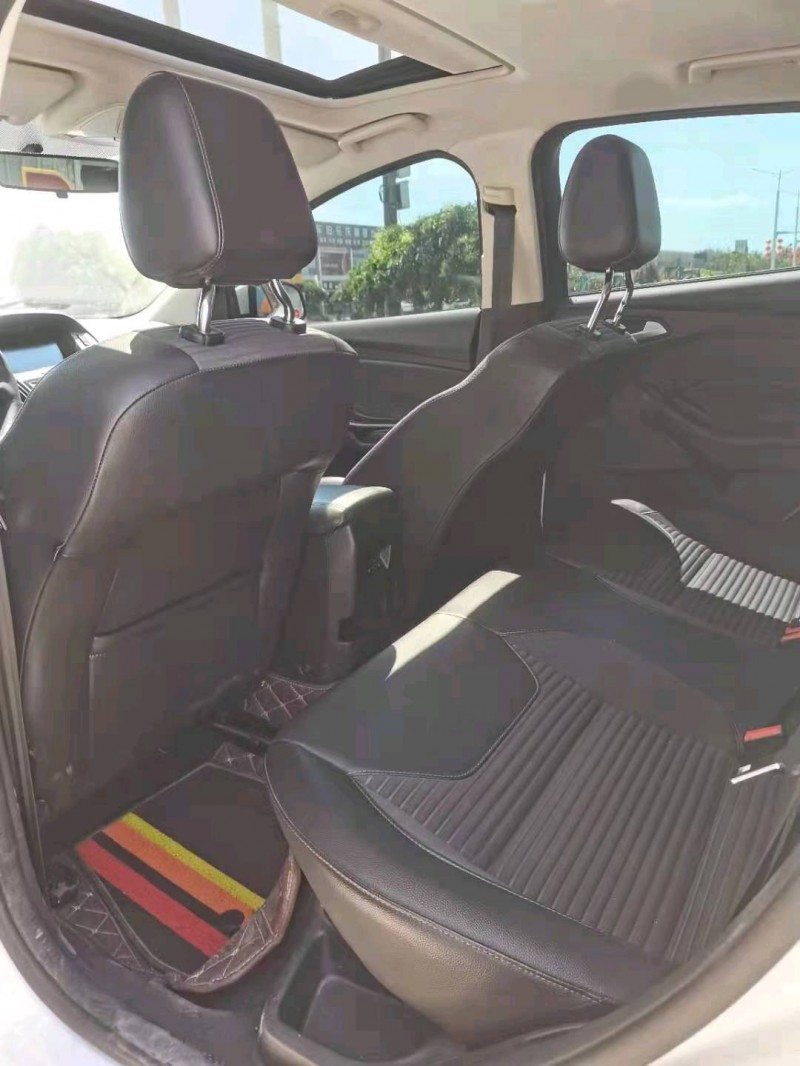 保定20年福特福克斯5