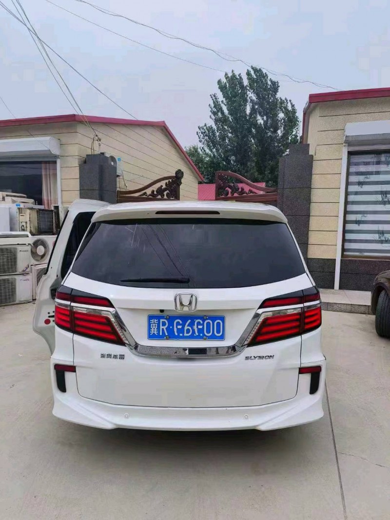 邢台17年本田艾力绅4