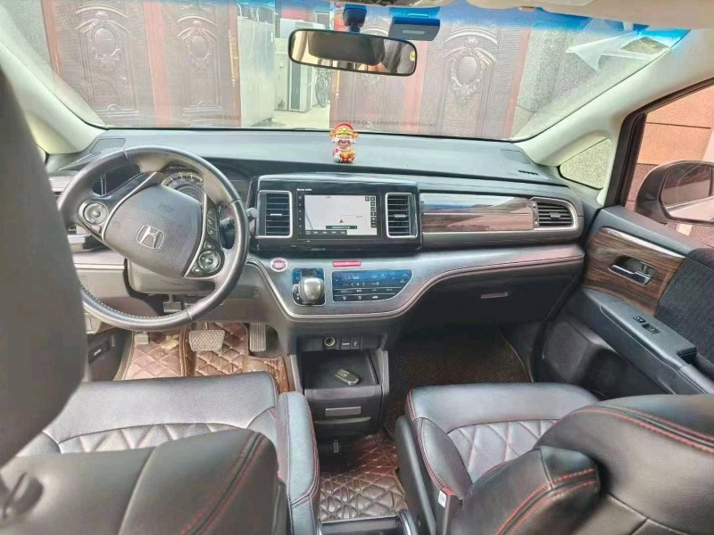 邢台17年本田艾力绅5