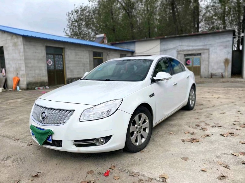 徐州12年别克君威3