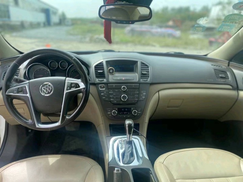 徐州12年别克君威7