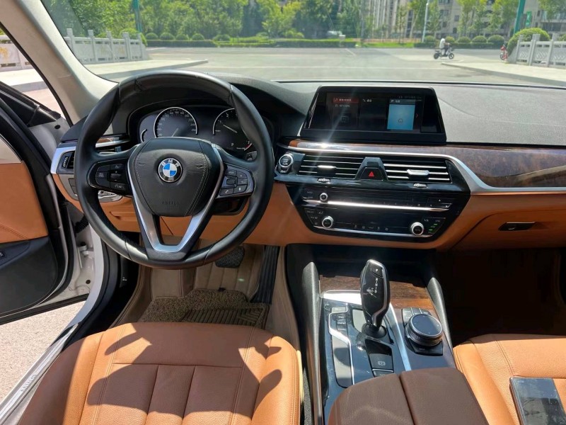 徐州18年宝马5系8