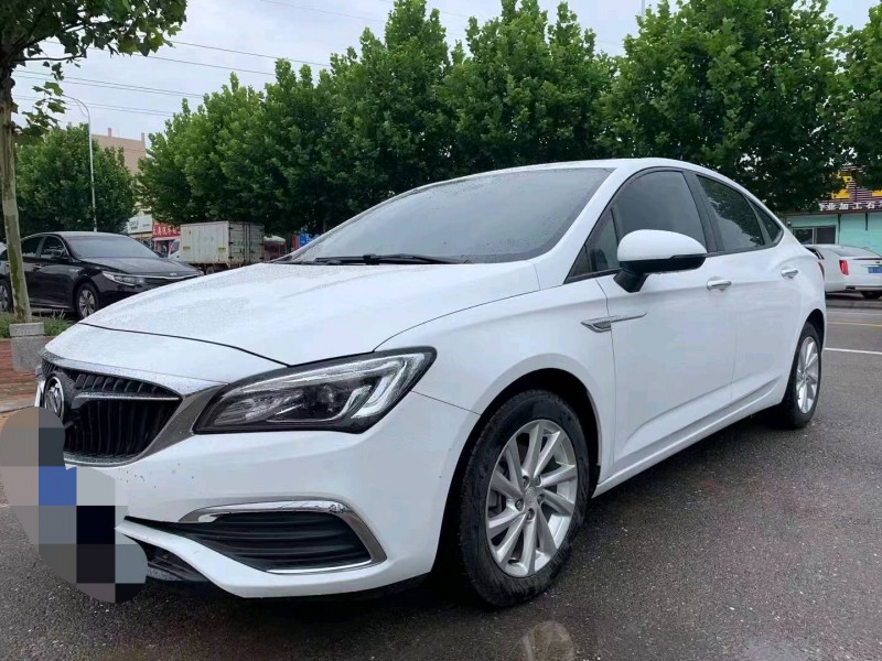 枣庄19年别克威朗2