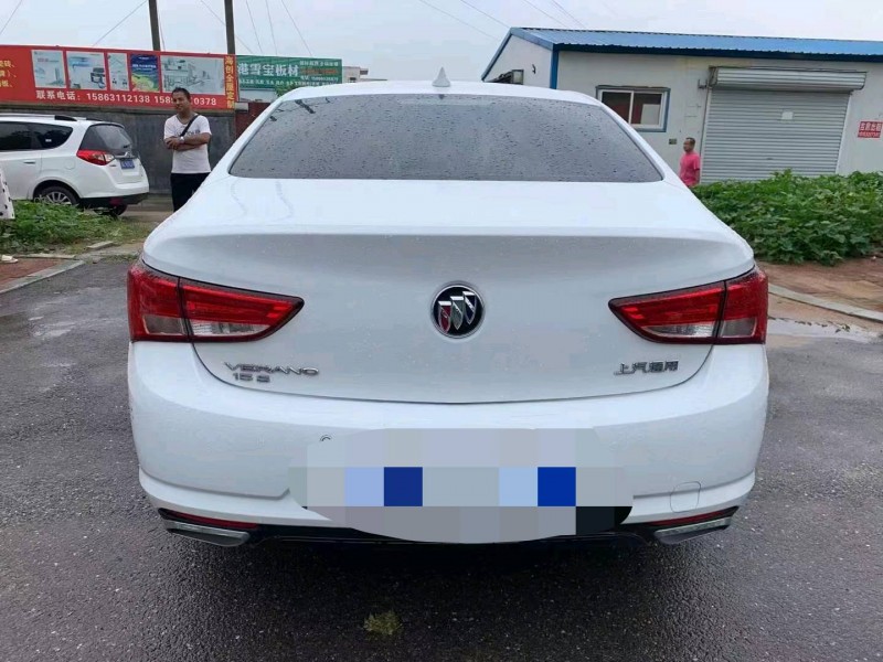 枣庄19年别克威朗3