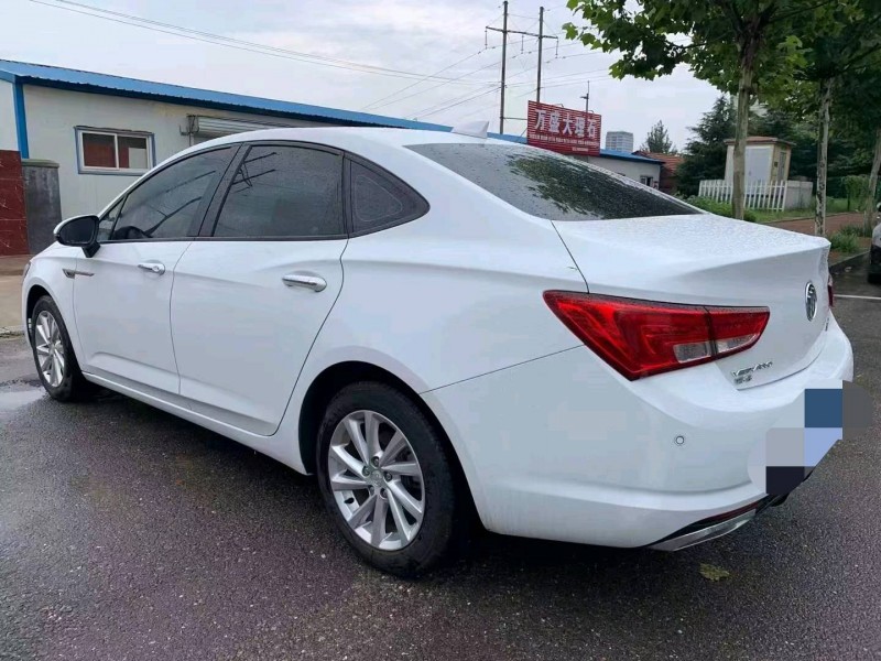 枣庄19年别克威朗6