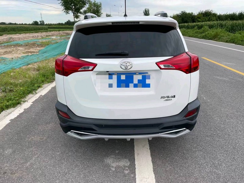 邢台14年丰田RAV4荣放7