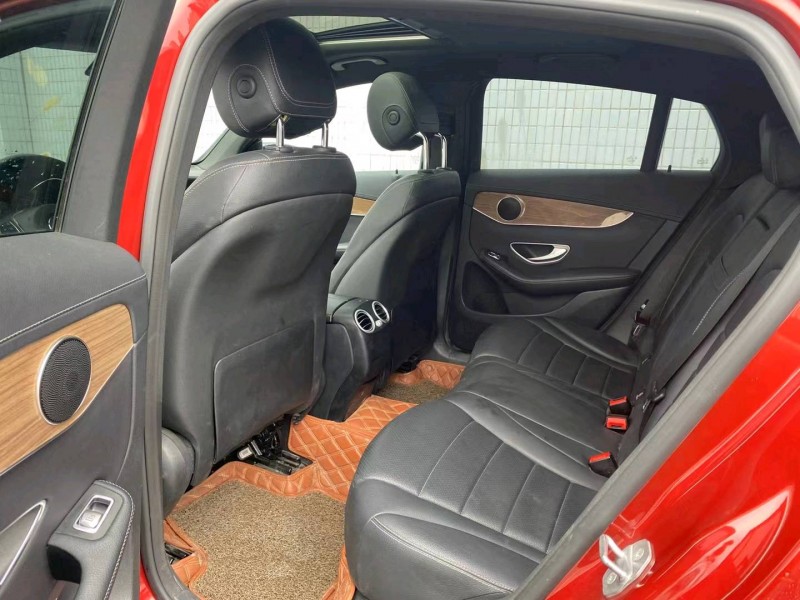 广州17年奔驰GLC5