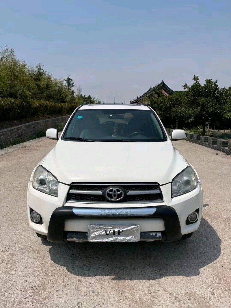 青岛10年丰田RAV41