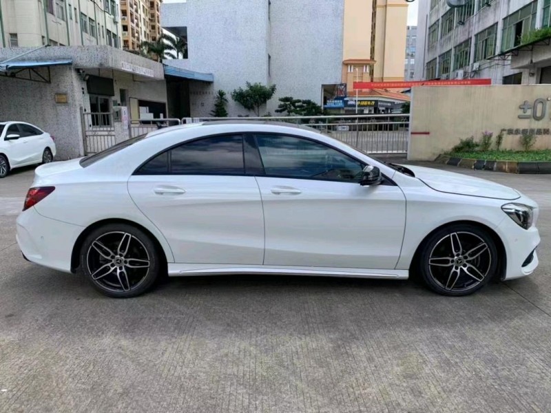 中山18年奔驰CLA8