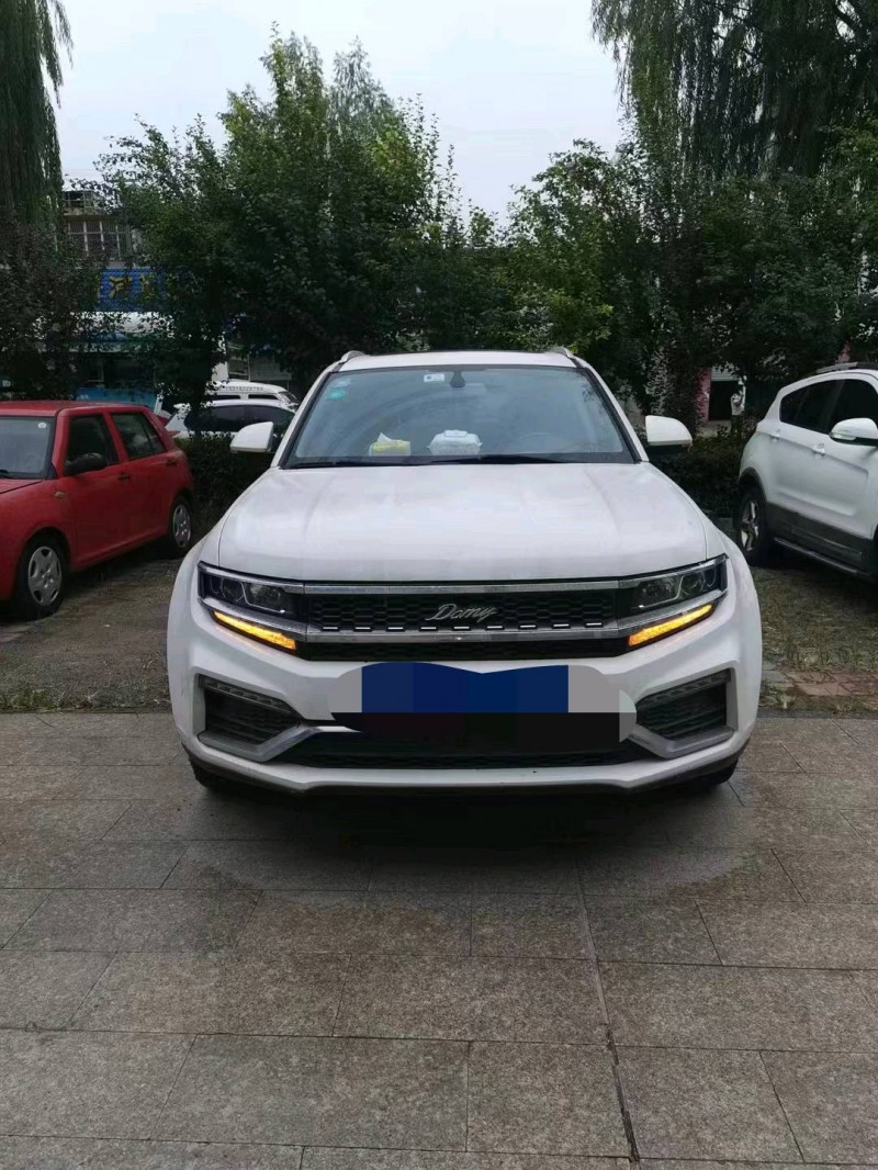 东营17年众泰大迈X71