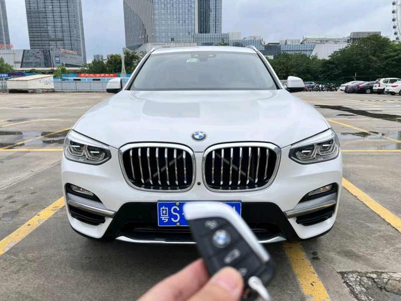 广州18年宝马X38