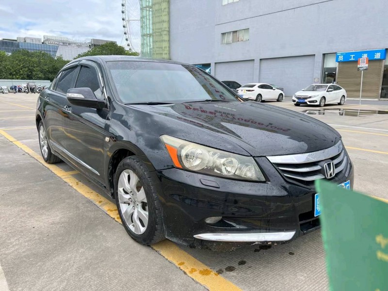 广州11年本田雅阁3