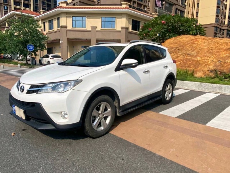 广州14年丰田RAV4荣放7