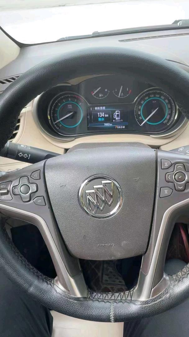 潍坊15年别克君越6