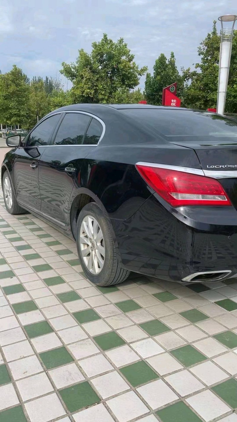 潍坊15年别克君越8