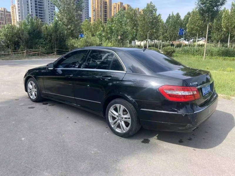 东营10年奔驰E6