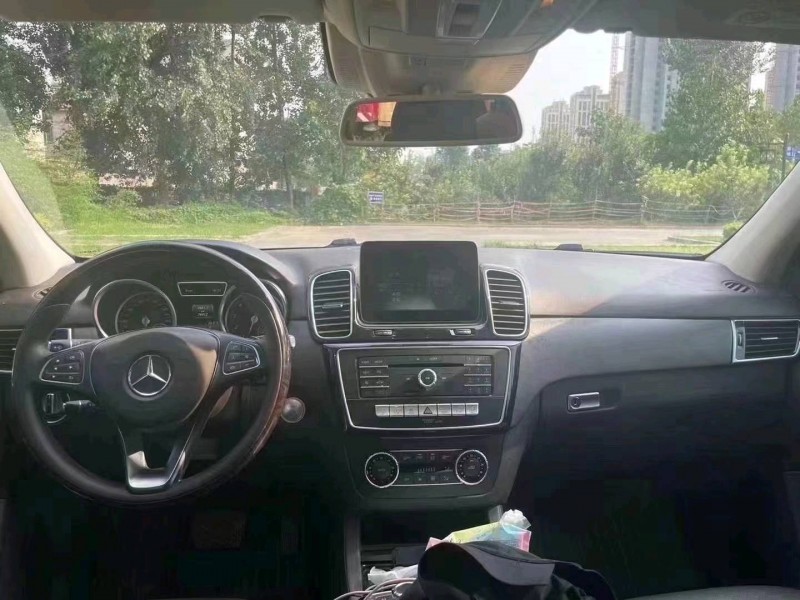 北京16年奔驰GLE5